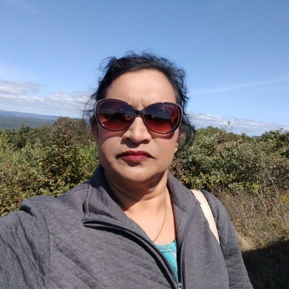 Meet your Posher, Neelma - Picture 1 of 1